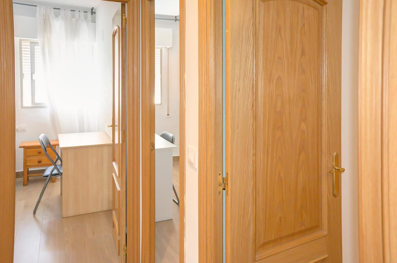 Апартаменти Apartamento Familiar Leon X Севілья Екстер'єр фото